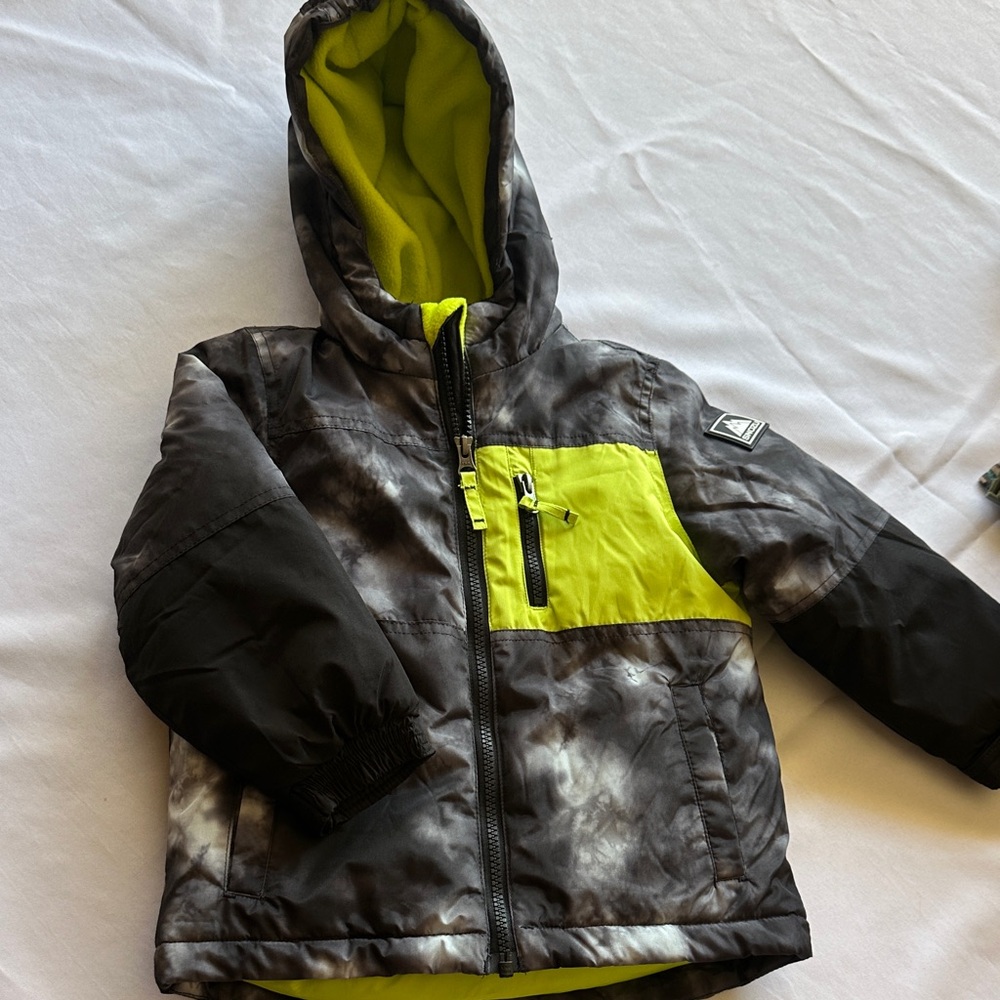 Snozu Black and gray with Neon Green accents Kids' Puffer Jacket
